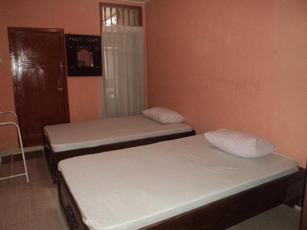 Hotel Sentral Pabean Buleleng Zewnętrze zdjęcie